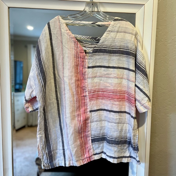 CASLON V-BACK LINEN TOP - Picture 3 of 11